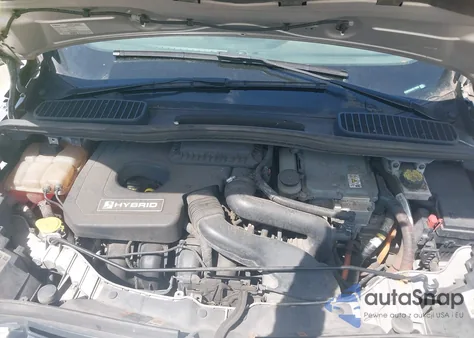 2017 Ford C-Max Hybrid Titanium z USA, uszkodzony, nr VIN 1FADP5DUXHL118550